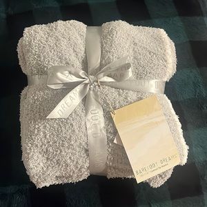 Barefoot Dreams Contrast Tip Blanket